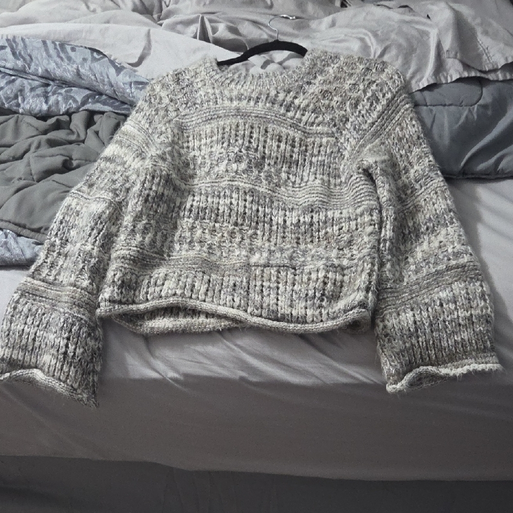 Universal Thread Marled Gray Sweater